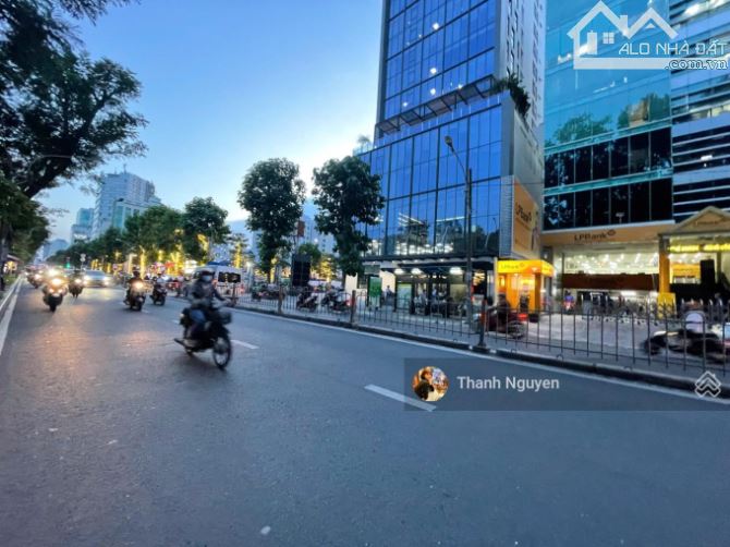 Góc 2MT Nguyễn Thị Minh Khai + Tôn Thất Tùng, Q1 - 12x18m 2 Tầng - HĐT 400tr/th  giá 100ty