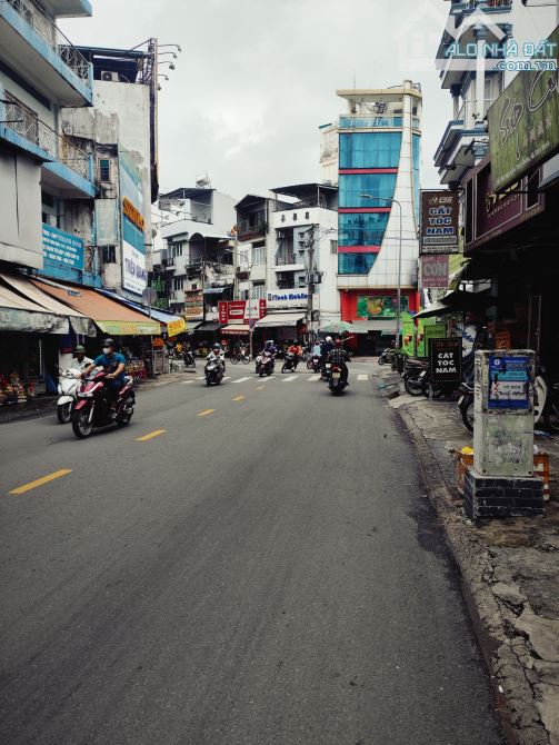 bán nhà mặt tiền Nguyễn Trọng Tuyển ,p8 ,Phú Nhuận.DT:4.8X18m .2 tầng .Gía :14.5 tỷ
