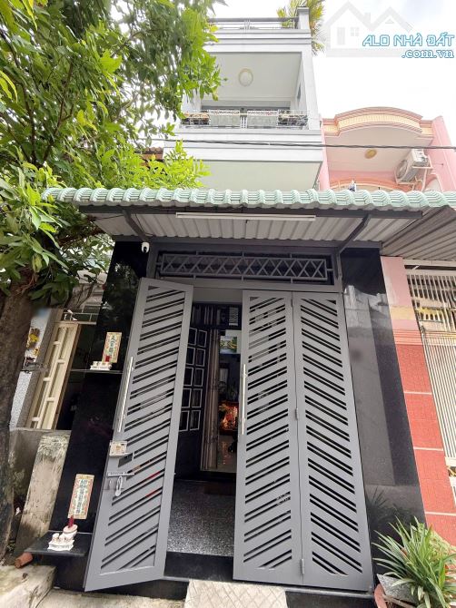 Nhà 5 tầng hẻm thông, xe Tải đậu sát nhà đường Nguyễn Duy P10.Q8. Giá 5,98 tỷ TL