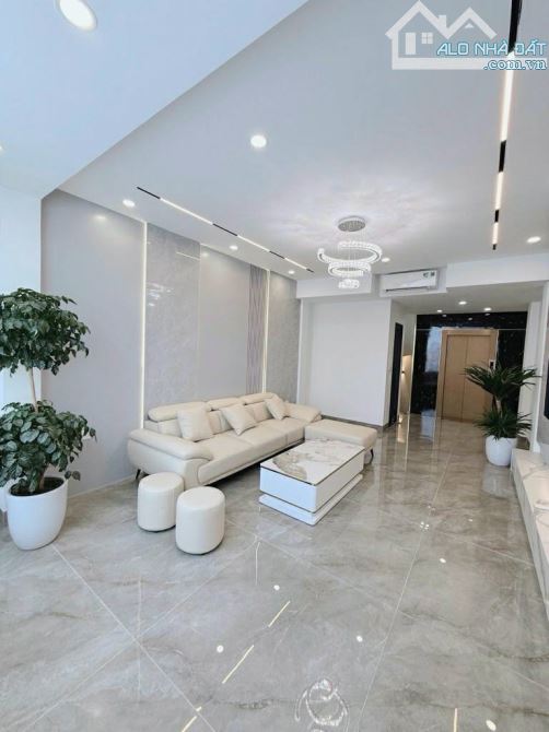 Hàng xóm gửi bán nhà Phan Đình Giót, HĐ, 40m 5t Thang Máy, Ô tô đỗ cửa, Giá 6.8 tỷ