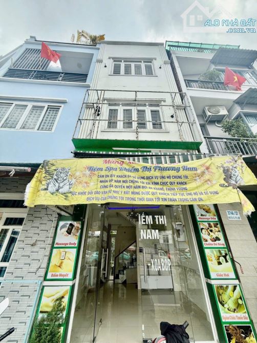Bán nhà mặt tiền Nguyễn Xí, P13,22m2 4 Tầng, 6.25 tỉ