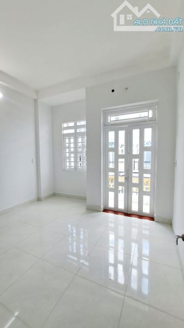 BÁN NHÀ RIÊNG 5 TẦNG - HXH 8M HT 17 - 54 M2 - KHU PHÂN LÔ VIP - 4PN - NHỈNH 6 ĐỒNG - Q12