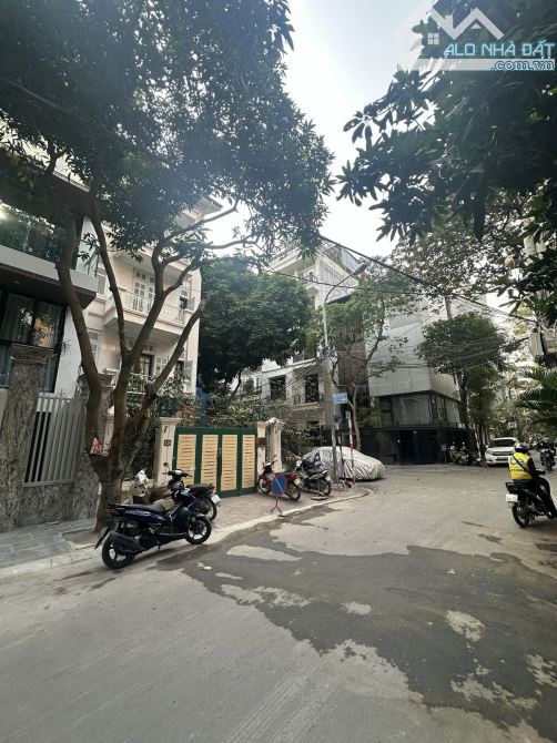 Biệt thự Nhà Vườn KĐT Trung Hòa Nhân Chính , dt 130m2 6T thang máy, 2 mặt tiền giá 5x tỷ