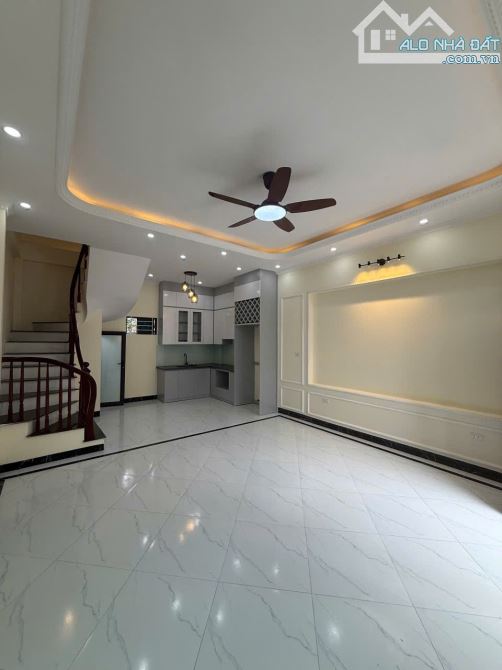 2.71 TỶ SỞ HỮU CĂN NHÀ SỔ ĐỎ - PHỐ CAO VIÊN – TK 3-4 NGỦ.Ô TÔ.NEW 100%