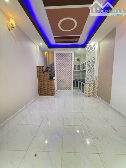 NHÀ 3 TẦNG CHỢ GÒ VẤP - HẺM THÔNG - NHÀ ĐẸP LUNG LINH - DTSD: 63M2 - NHỈNH 3 TỶ