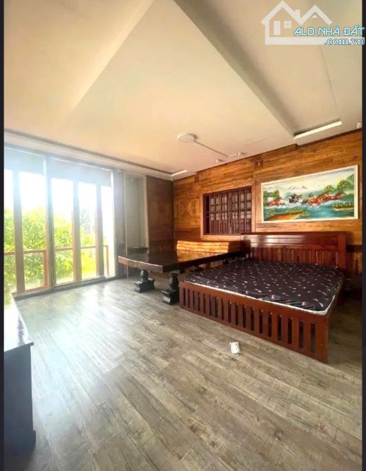 Chính chủ cần bán nhanh căn  biệt thự 3 tầng mặt tiền đường chu huy Mân. Sơn trà