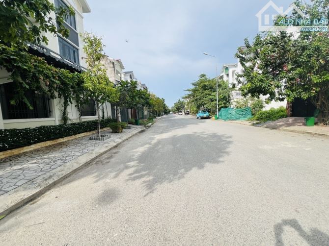 Đặng Thuỳ Trâm bình Thạnh 184m2 4 tầng giá chỉ nhỉnh 32 tỷ