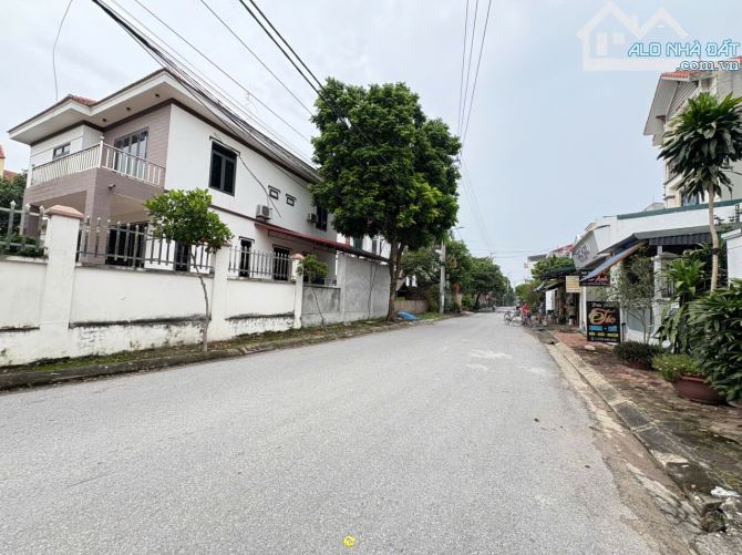 🌺LÔ ĐẤT THUỘC Ô BÀN CỜ-GẦN NGAY DỰ ÁN CẦU THƯỢNG CÁT-400M ĐẾN KCN BẮC THĂNG LONG