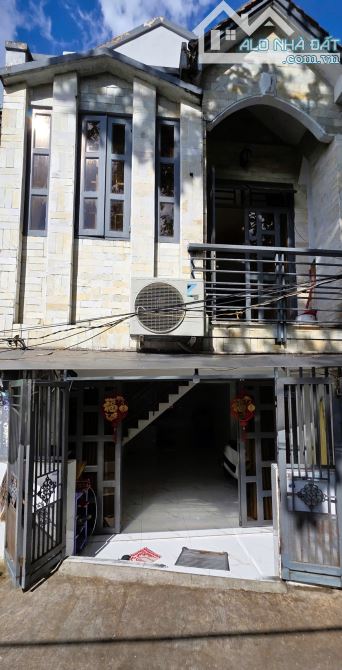 Bán nhà hẻm thẳng Tạ Quang Bửu P6-Q8