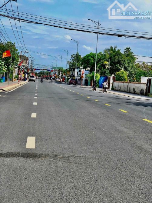 ✅ MẶT TIỀN NGUYỄN CHÍ THANH – 102m²/LÔ, TỔNG 3 LÔ NGANG 15m – P. BÌNH NHÂM, THUẬN AN 🏡