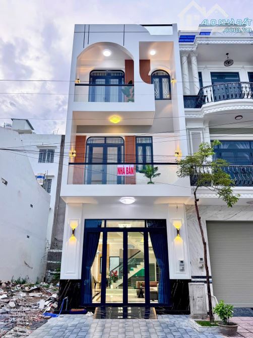 Nhà 1 Trệt 2 Lầu Đường Số 1 Văn Hoá Tây Đô dtsd 240m2 giá 6,1 tỷ Cái Răng Cần Thơ
