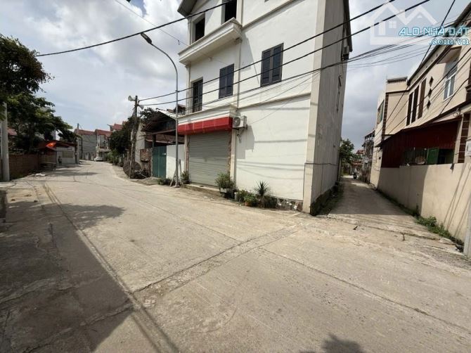 BÁN ĐẤT THUẬN THÀNH, BẮC NINH. 60M2 * MT 4,3M * 1,75 TỶ. ĐƯỜNG Ô TÔ VÀO ĐẤT.