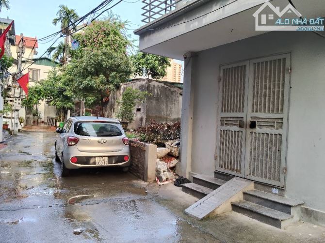 BÁN NHÀ TRUNG TÂM PHỐ THẠCH BÀN - Ô TÔ ĐỖ CỬA - DÒNG TIỀN ỔN ĐỊNH HÀNG THÁNG