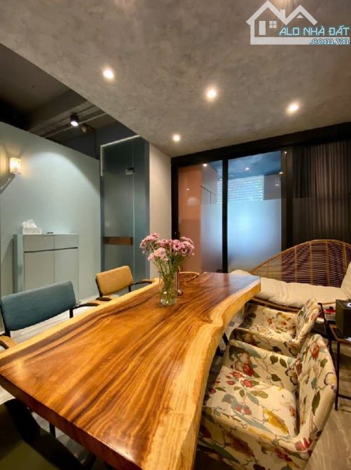 BÁN SHOPHOUSE CAO CẤP HOÀNG ANH II, TRẦN XUÂN SOẠN, 115 M2, GIÁ 6,6 TỶ