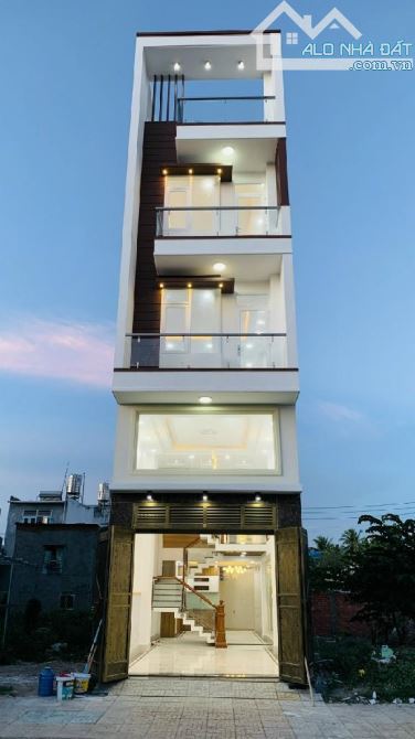 Nhà cần bán 64m² 5 Tầng-Q12 chỉ 10m ra mặt tiền Hà Huy Giáp- Giá 6.35 tỷ.