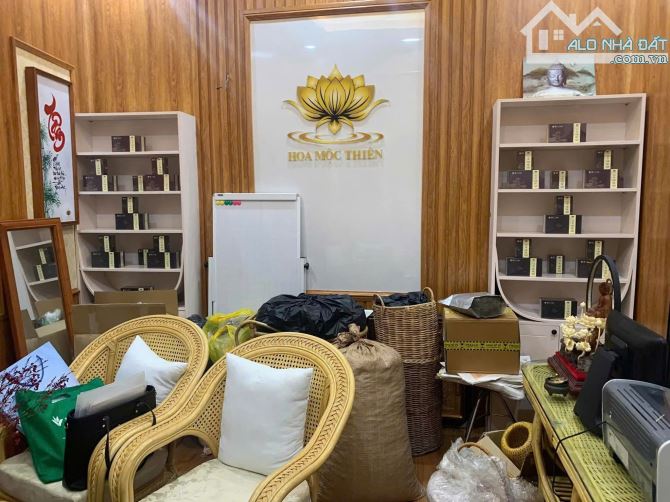 Bán nhà 75m2 x 3T, lô góc, ngõ ô tô, KD thông sang CC Quân Đội tại Long Biên giá 12,5 tỷ.