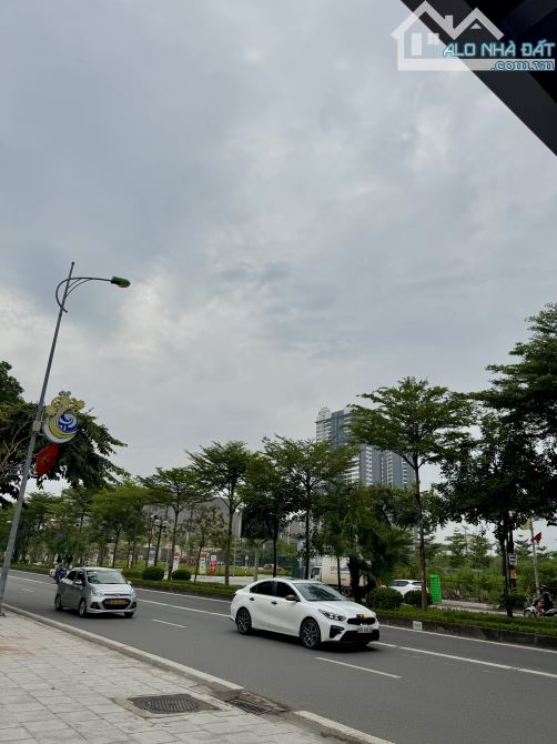 1 căn duy nhất Văn Khê 55m2 - 7 tầng thang máy, ô tô tránh, kinh doanh đẳng cấp, 14.x Tỷ