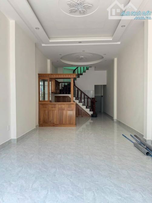 BÁN NHÀ 1 TRỆT 1 LẦU MẶT TIỀN PHAN CHU TRINH, GẦN BIỂN BÃI TRƯỚC, KD SẦM UẤT