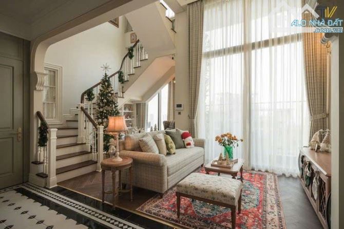 HOT! Mặt phố Xuân Diệu Tây Hồ, 105m2 x 4T, MT 4.8m, lô góc ba thoáng, ô tô đỗ cửa, KD đỉnh
