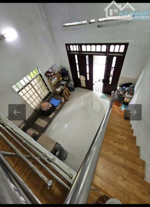 Ô TÔ ĐỖ CỬA- GẦN ĐƯỜNG CHÍNH NGUYỄN LƯƠNG BẰNG