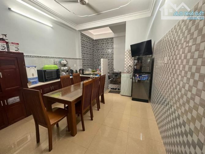 Bán nhà mặt tiền Thạnh Lộc 29 Q12-68m² 4 tầng-Hẻm tải thông nhau-Giá 7.1 tỷ - 7