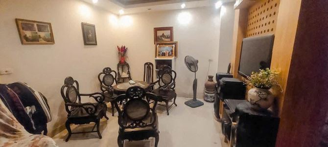 Bán nhà Huỳnh Thúc Kháng, Ô tô tránh, Phân lô, Vỉa hè 5m, 2 thoáng, Kinh doanh 60m 20 tỷ