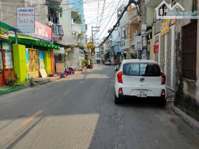 BÁN GẤP NHÀ HẺM XE HƠI QUAY ĐẦU ĐỖ NHUẬN , 90M2 , 4 x 23 ,TRỆT 2 LẦU, 4PN . GIÁ NHỈNH 6TỶ