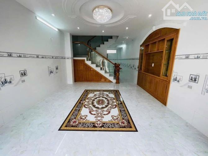 BÁN NHÀ MẶT TIỀN YÊN BÁI. P4. TRUNG TÂM TP VŨNG TÀU