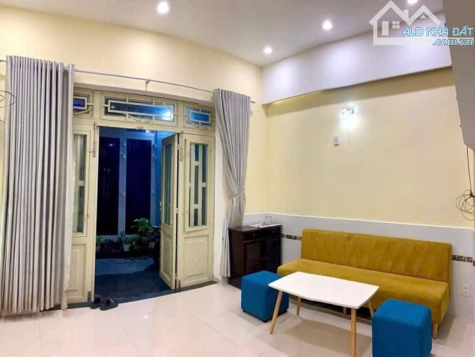 Cho thuê nhà 3 tầng kiệt Trần Quý Cáp, Hải Châu