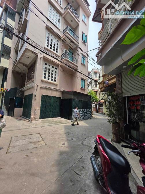 BÁN NHÀ PHỐ ĐÀO TẤN DT 63M, 6T, MT 4.5M, Ô TÔ, KINH DOANH, VIEW THOÁNG. 16.8 TỶ