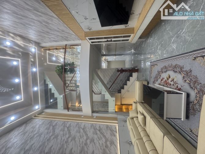 NHÀ 2 MẶT TIỀN - ÔTÔ VÀO NHÀ - FULL NỘI THẤT - 5 TẦNG - 4x13M, THỐNG NHẤT GÒ VẤP,7.X TỶ - 10