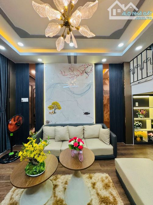 Quang Trung nhà 1 sẹc Lô Gốc 1 MT hẻm xe hơi Gần Emart chỉ 5,28 tỷ - 11