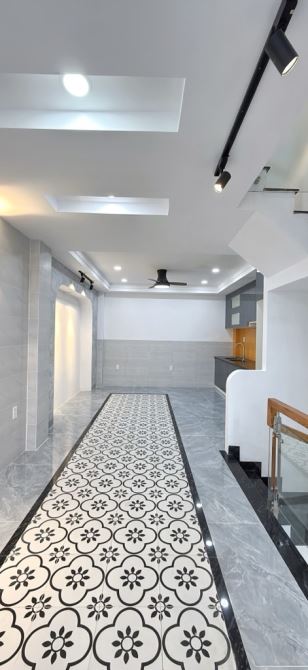 BÁN NHÀ MỚI TINH Ở LIỀN HẺM XE HƠI LÊ VĂN QUỚI 5 TẦNG 52M2 NỘI THẤT XỊN GIÁ 6.X TỶ - 1