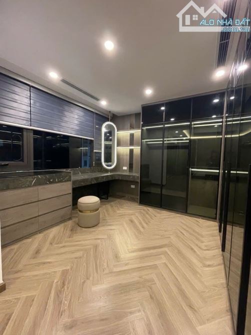 SIÊU PHẨM VIEW HỒ - NGỌC THỤY, OTO ĐỖ CỬA, 8 TẦNG THANG MÁY, 50M2, MT: 8.5M, GIÁ 23 TỶ - 1