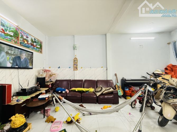 GẤP BÁN NHÀ --TỈNH LỘ 10--66M2--SHR --NGANG KHỦNG NỞ HẬU --3.5 TỶ (TL) - 1