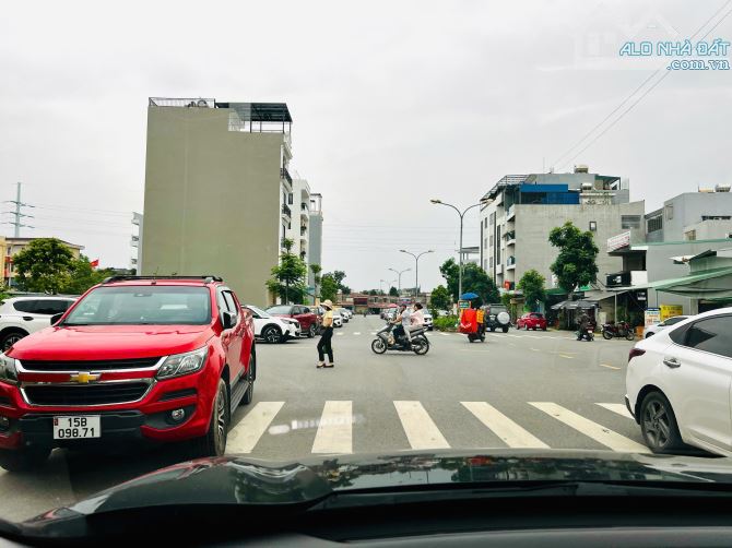 LÔ ĐẤT ĐƯỜNG ĐÔI RỘNG 40m KHU TĐC CÂY ĐA HẢI PHÒNG - 1