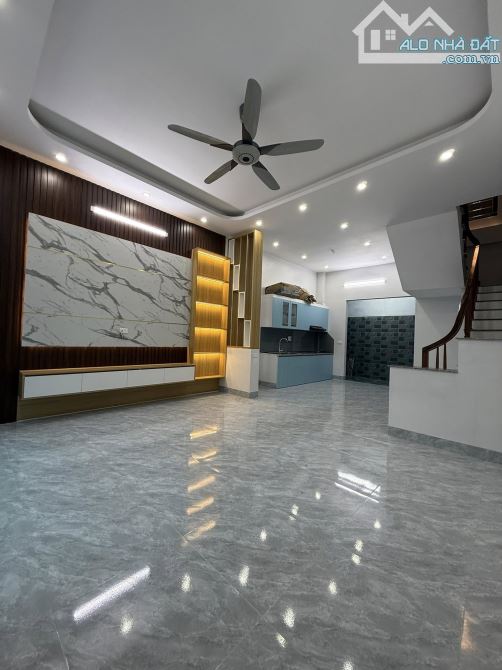 CĂN NHÀ 3 TẦNG NGÕ ĐƯỜNG KÊNH - P LỌC VƯỢNG - NAM ĐỊNH - 1