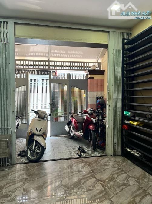 VÍP! VỊ TRÍ ĐẸP THÀNH THÁI QUẬN10-ĐƯỜNG THÔNG 2oto TRÁNH NHAU-42m2-4TẦNG- 13 tỷ - 1