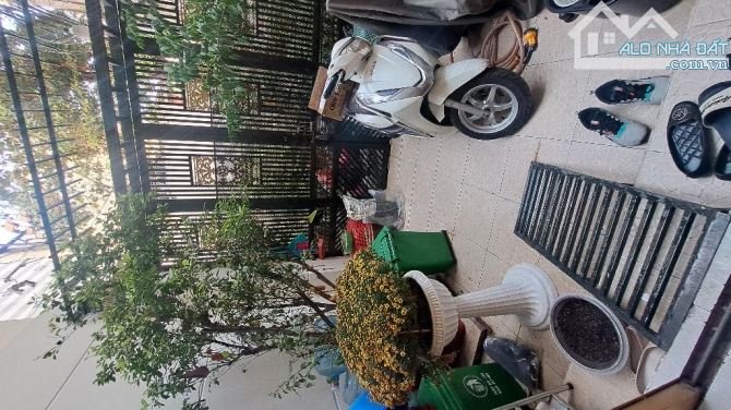VỊ TRÍ ĐẸP,SỔ NỠ HẬU,NHÀ ĐẸP,KẾT CẤU ĐẸP,ĐỦ CÔNG NĂNG.Ngang3,9m-dài 11,5m-4tầng-Giá12,5 tỷ - 1