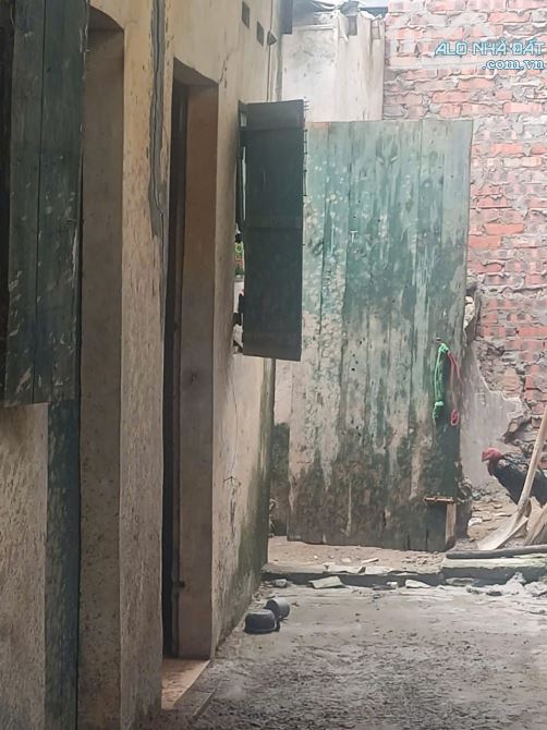 Bán nhà cấp 4 khu phố Thành Trung Trâu Quỳ, 112m2, mặt tiền 5m, ô tô tránh giá 18,6 tỷ - 1