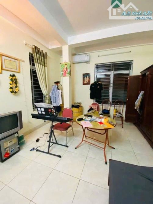 TÂY HỒ LỘNG GIÓ- PHÂN LÔ Ô TÔ TRÁNH DỪNG ĐỖ NGÀY ĐÊM -20M RA HỒ-MẶT TIỀN RỘNG-LÔ GÓC - 1