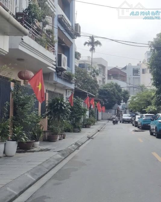 🌟 TRUNG TÂM LONG BIÊN, HN – NHÀ 40m² – GIÁ CHỈ HƠN 4 TỶ  🏠 Nhà 3 tầng, thiết kế hợp lý, - 1