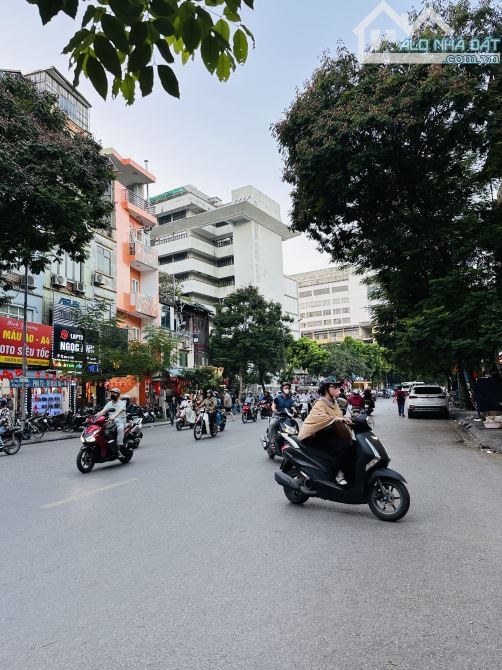 CỰC PHẨM PHỐ LÊ THANH NGHỊ- Q.HBT-NHÀ HAI MẶT TIỀN-Ô TÔ DỪNG ĐỖ-61m2-mt 3.9m-21.5 tỷ - 1