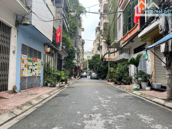 Bán Nhà Xuân La 45m ,5 tầng , Ngõ Rộng Sát Phố , Ô Tô Đỗ , Gần Hồ Tây , Dân Xây - 1