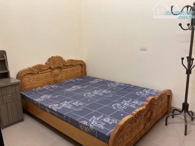 Bán nhà 3 Tầng Đường Bình Than dòng tiền ổn định 240tr/ 1 nam Đại Phúc / Giá 16,5 tỷ - 1