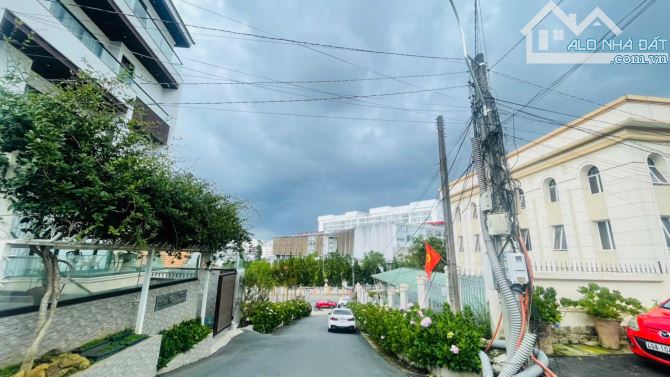 BIỆT THỰ HẺM XE HƠI ĐƯỜNG LÊ HỒNG PHONG, 302M², 23 TỶ, P.04, ĐÀ LẠT - 1