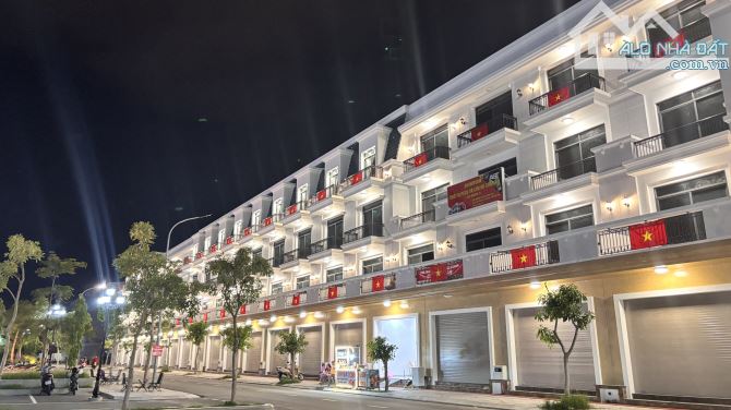 NHÀ LIỀN KỀ 4 TẦNG KDT BIỂN BÌNH SƠN - Phan Rang - 1