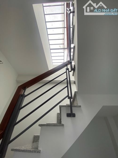 NHÀ HXH NGUYỄN VĂN QUÁ -4,5x9M-3 TẦNG-TƯƠNG LAI 2 MẶT TIỀN-4,080 TỶ TL - 1