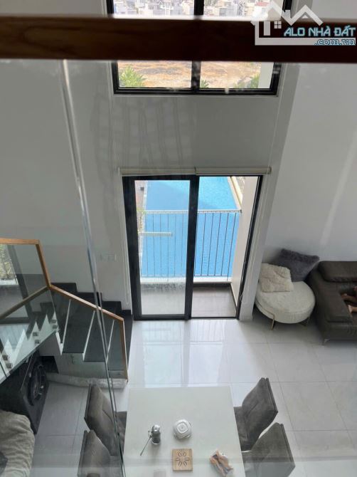 BÁN CĂN HỘ DUPLEX 3 PHÒNG NGỦ - 102M2 - CHUNG CƯ PEGASUITE II P6 Q8. NHÀ MỚI, VIEW HỒ BƠI - 1