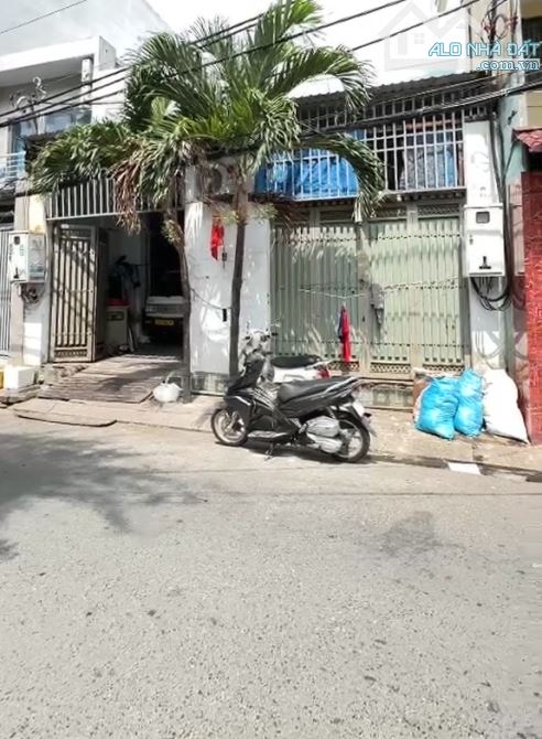 Cho thuê xưởng 200m2, ngang bề thế 8m, đường xe tải 8m có lể - Lê Đình Cẩn, chỉ 22 tr/th